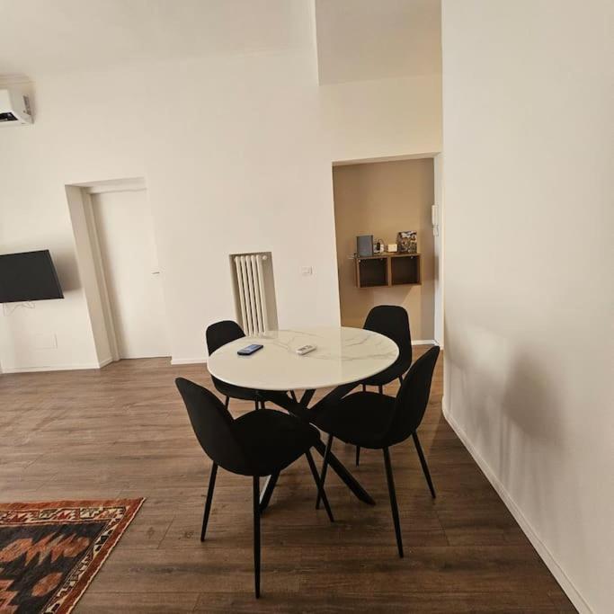 Elegant Terrance In St Peter Apartment